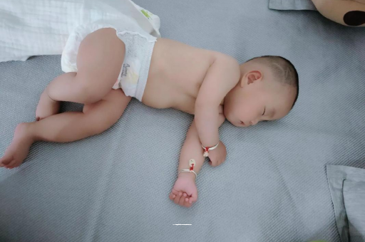 泗阳宝宝呼吸道感染发烧